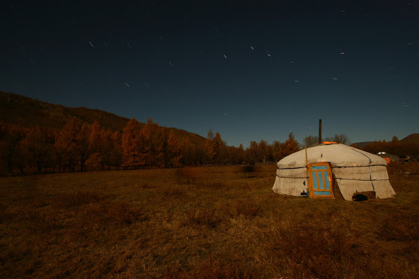 Overland to Australia 4: yurts/gers in Mongolia
