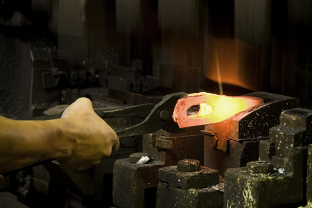 forging an axe head