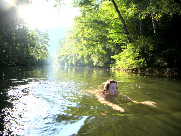  Wild swimming representative image