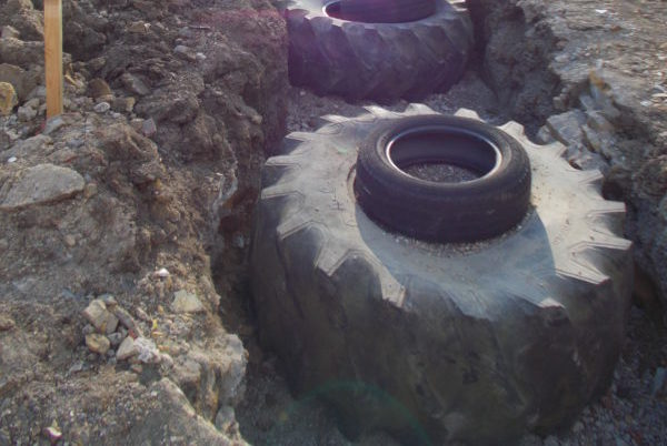 Car tyre foundations: a low-impact and affordable solution?