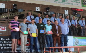 Ed receives his award with the Senior English shearing circuit