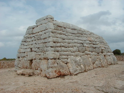 dry-stone-walls-menorca