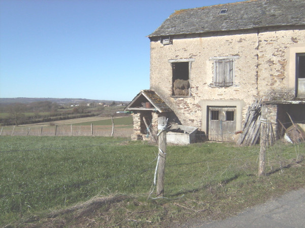 French farmhouse free to the right low-impacter (roofing skills would be a bonus)