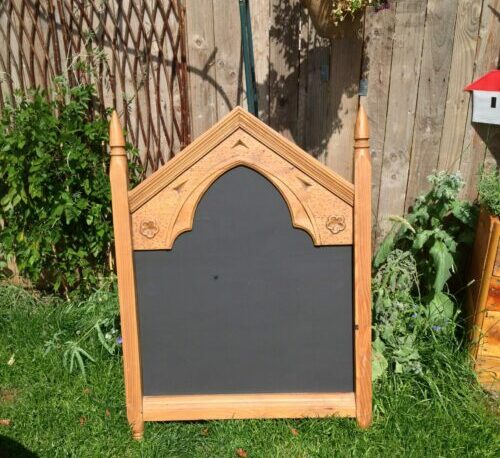 Upcycling an old frame into a chalk board