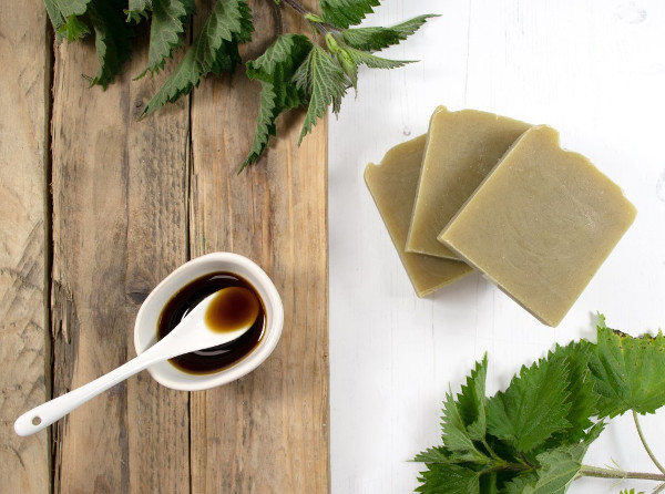 How to make your own shampoo bar with neem oil and nettle