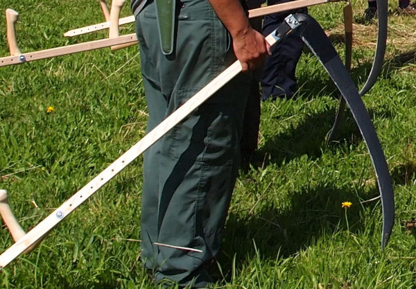 Using a scythe to cut your lawn, not a lawn-mower: Part 2 – the scythe