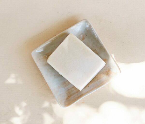 Looking for a simple cold process soap recipe without palm oil? Look no further, here’s one of our favourites!