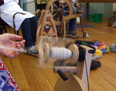 Spinning with a wheel in our spinning online course