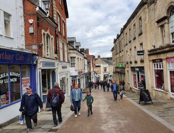 Starting a ‘commoners club’ in Stroud to help build the commons economy